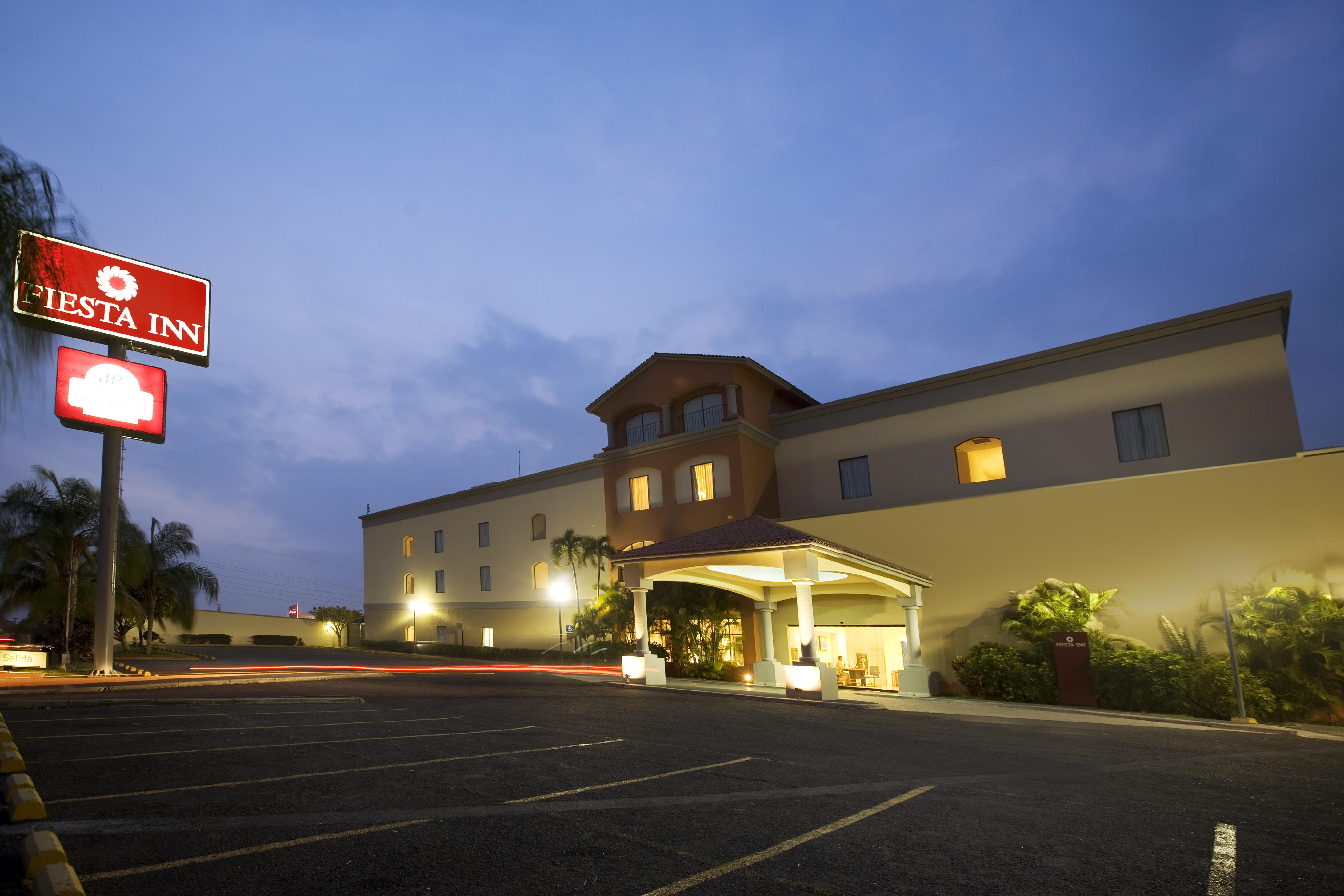 Fiesta Inn Колима Экстерьер фото