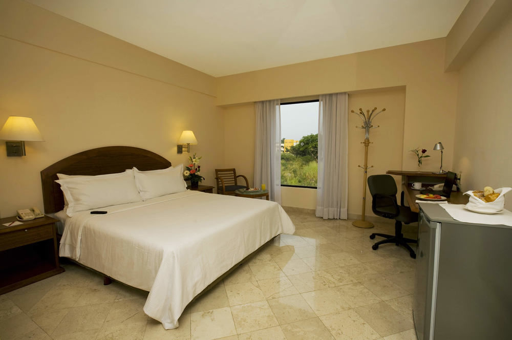 Fiesta Inn Колима Экстерьер фото